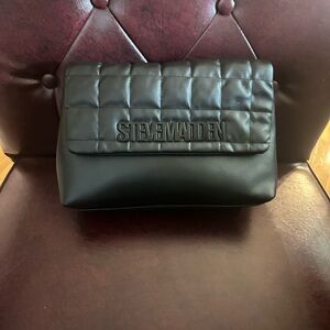 Steve Madden Black Quilted Crossbody